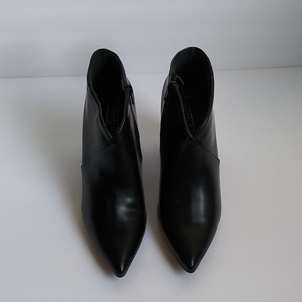 Truffle Collection Black‎ Gothic Dark Fairy pointed toe bootie